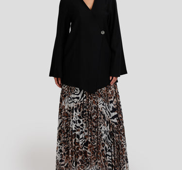 Minimal Wrap Jacket