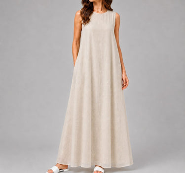 Décolleté Maxi Dress