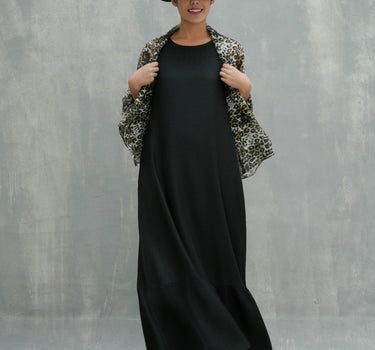 Décolleté Maxi Ruffled Dress